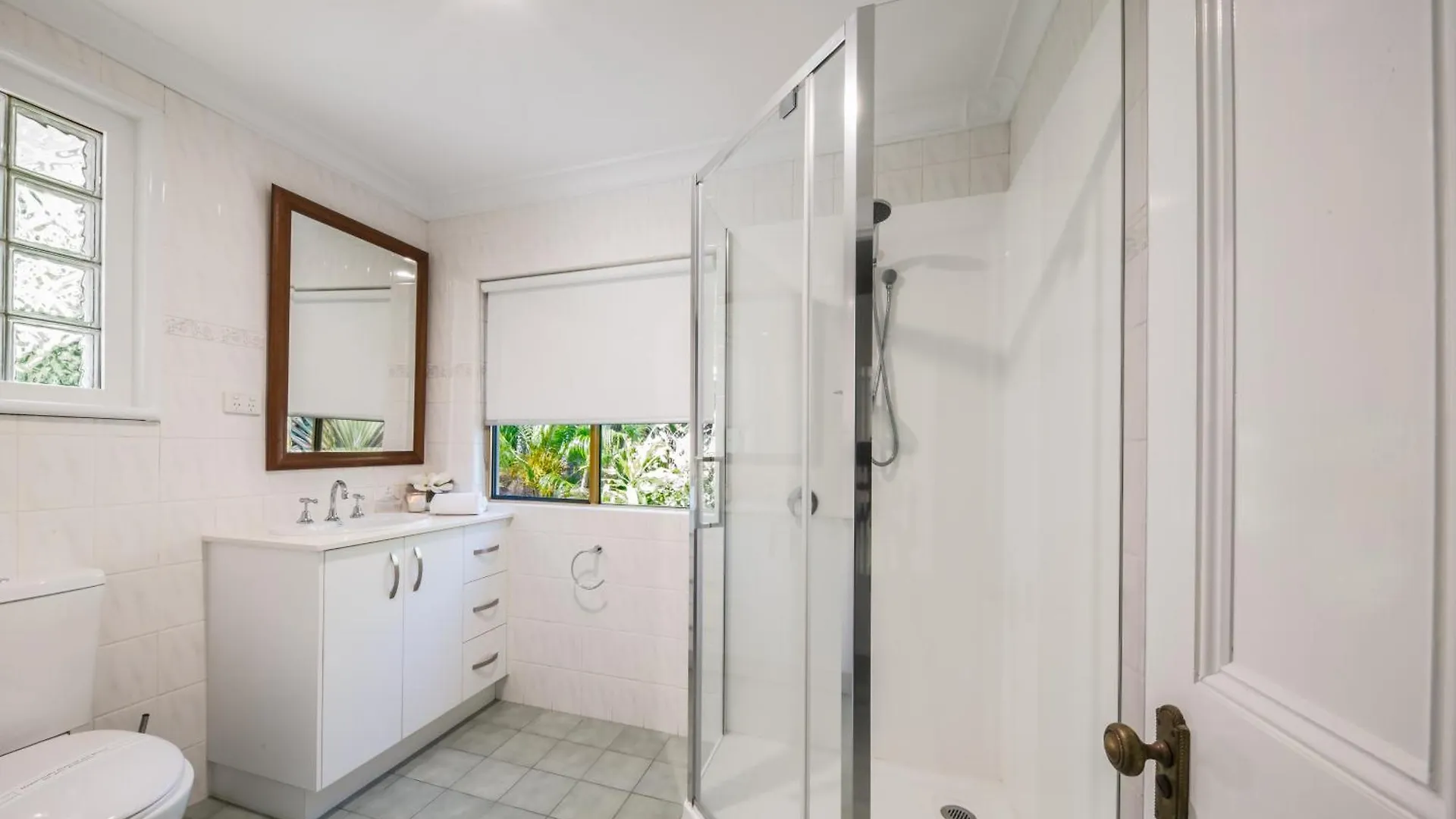 Airlie Beach Seaviews Holiday home