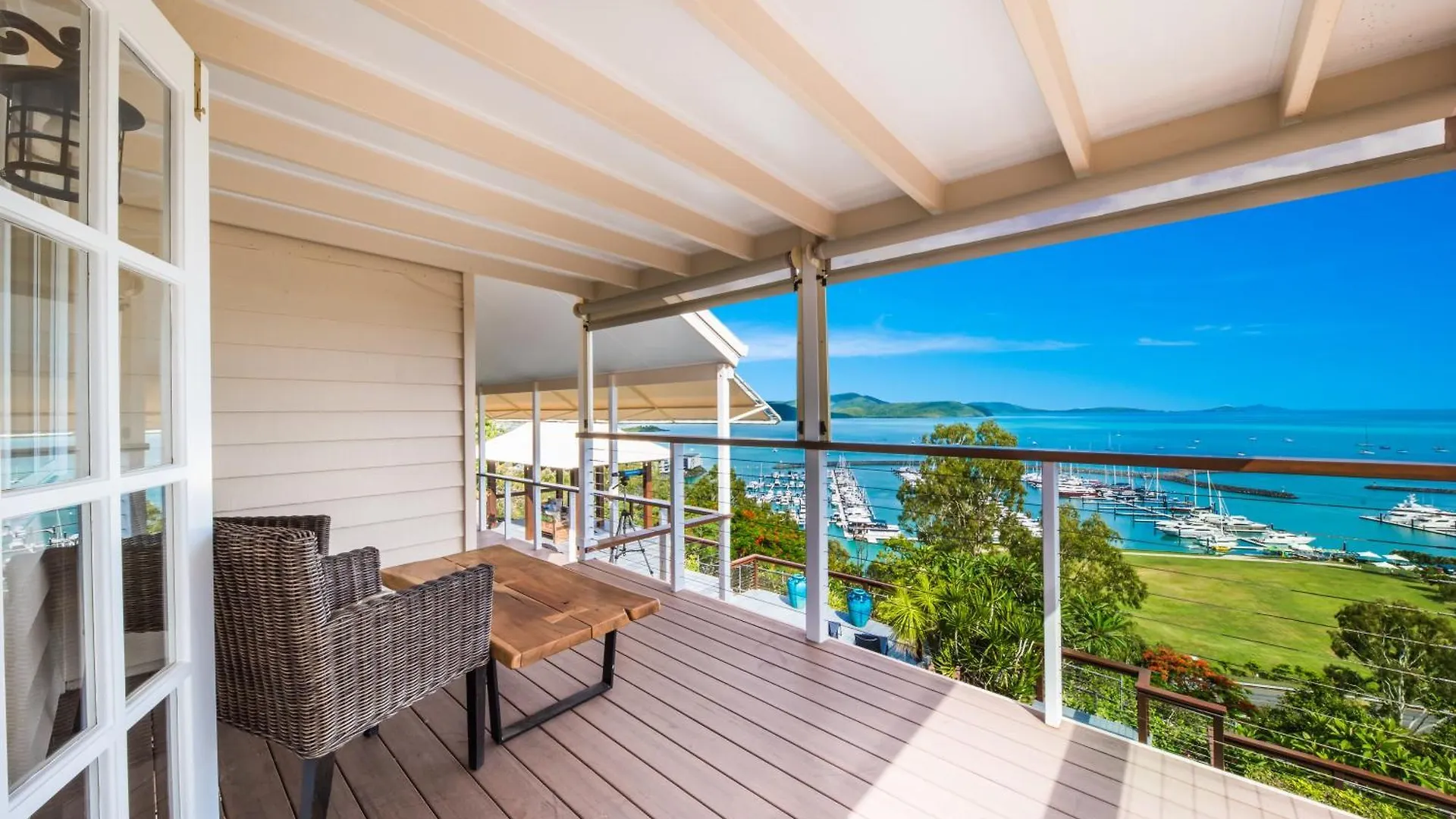 Airlie Beach Seaviews Australia